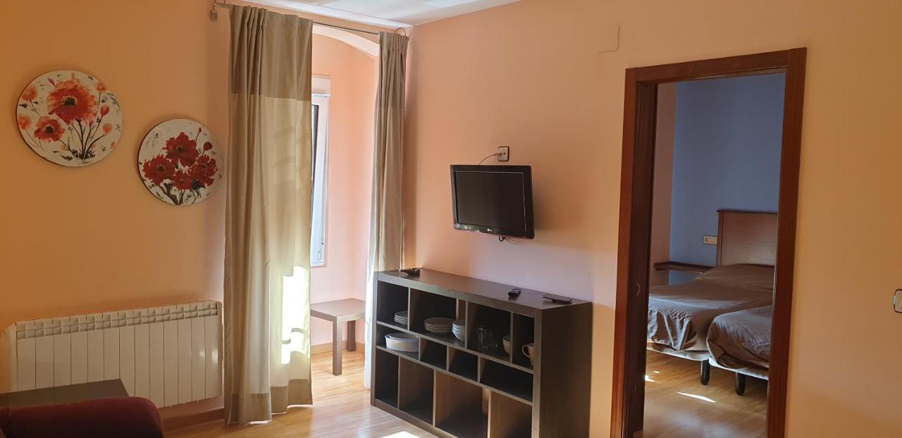 Apartamentos La Panerona Centro 티네오 외부 사진